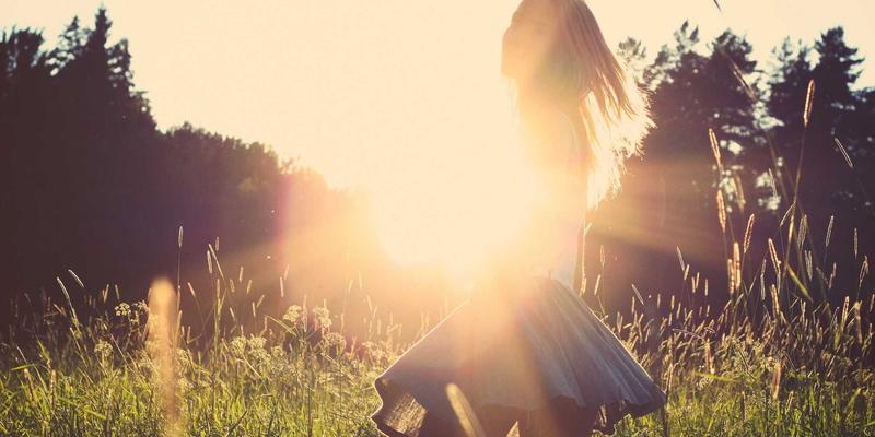 Segment Routing:颠覆传统网络架构,如何用SR简化MPLS与IP网络并实现智能流量工程?